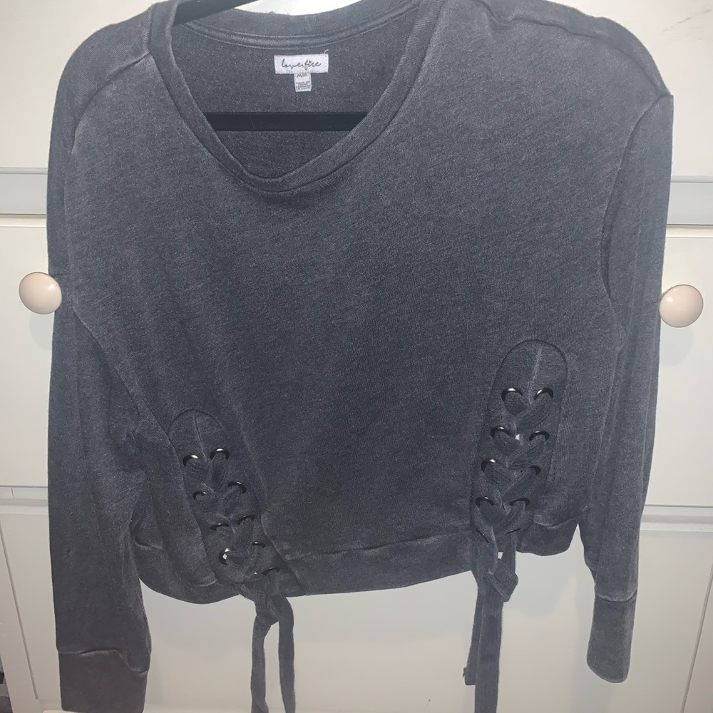 Cropped shirt